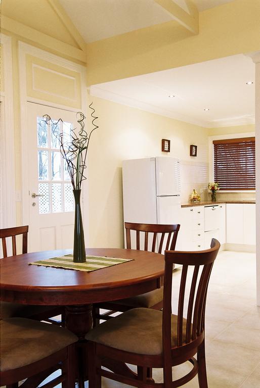 לייקס אינטרנס Waverley House Cottages מראה חיצוני תמונה